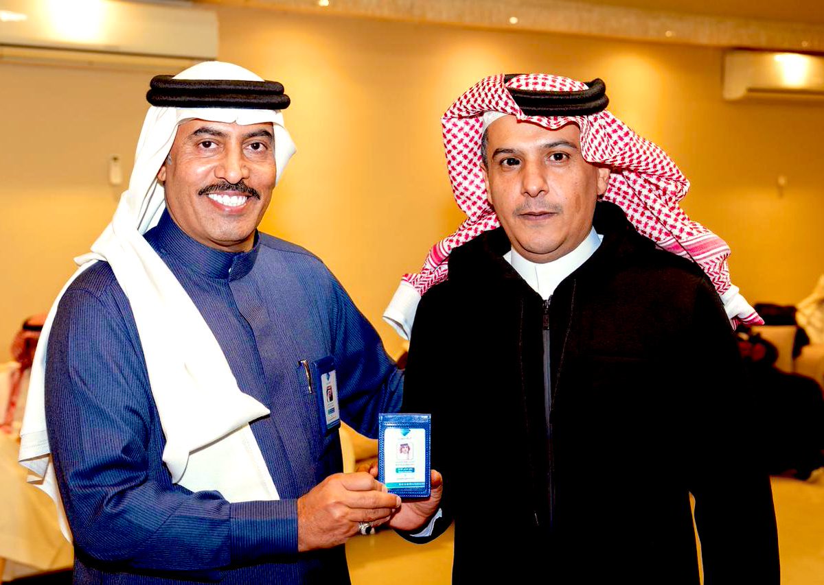 ali104005's tweet photo. "ما أروع الأمسية التي قضيتها مع زملائي في #جمعية_إعلاميين في #لقاء_إعلاميون_الشتوي حيث شهدنا عددًا من الأنشطة الثقافية الممتعة. استمتعت حقًا بالتواجد والتفاعل مع الزملاء المبدعين. شكرًا للجمعية على تنظيم هذا اللقاء الرائع الذي أضاف قيمة مميزة لمجال الإعلام والثقافة. https://t.co/Xc39sQ90UF