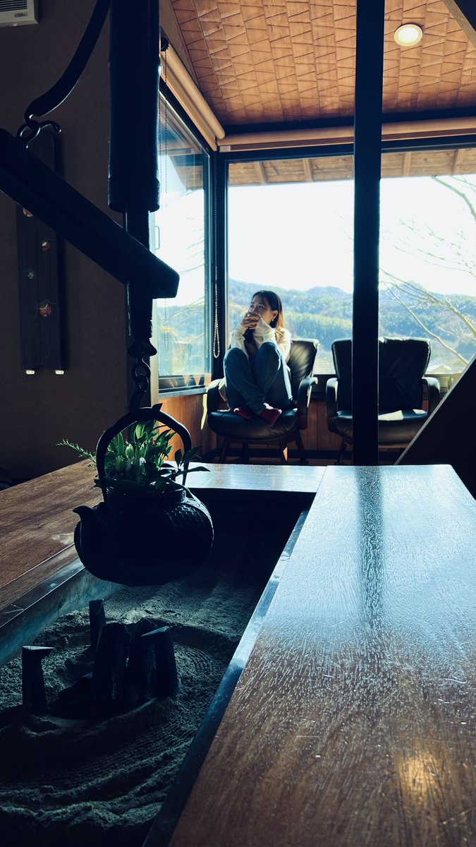 mrmk_039's tweet photo. 茅葺き屋根のお宿でゆっくり過ごしてます🤍 https://t.co/9fcAK9WgLh