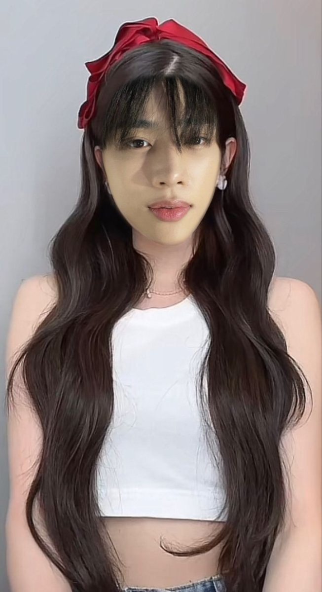 LAPSIgeboy's tweet photo. Hi...*merenung* glow up bersama Liam. https://t.co/sfIdEhO8UQ