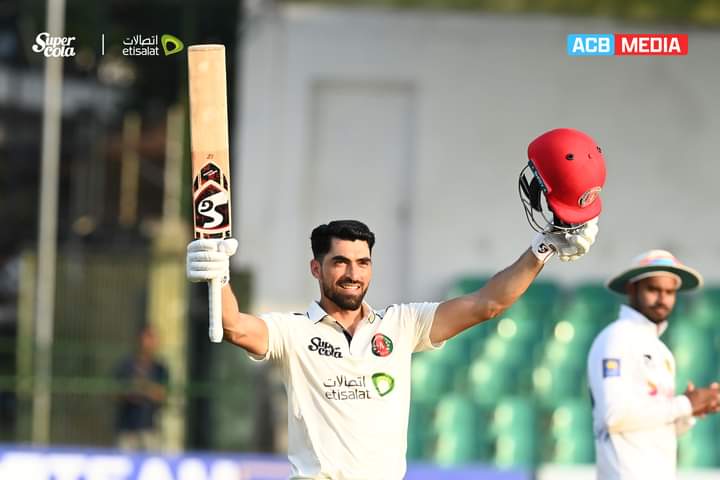 On Day 3, Afghanistan completely dominated with @IZadran18 scoring an unbeaten century against Sri Lanka in the second innings, showcasing their strong performance. #SLvsAFG