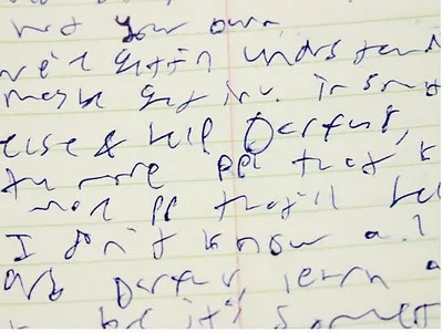 mininacheshire's tweet photo. Cuando escribo a mano...
Asรญ empiezo...
Asรญ luce el asunto 5 lรญneas mรกs tarde...
El final del documento es indistinguible de un electrocardiograma.
#lapacienciabiengracias #donottryathome https://t.co/sRcauJf9wZ