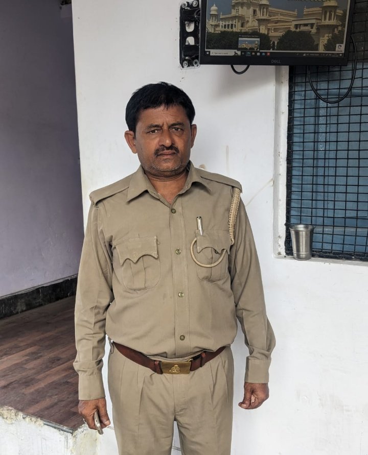 ابھی ابھی اطلاع ملی کہ دارالعلوم ندوۃ العلماء کے گیٹ کیپر جمیل صاحب کا ہارٹ اٹیک کی وجہ سے انتقال ہوگیا ہے

إنا للہ وإنا إلیہ راجعون اللهم اغفر له وارحمه
تمام احباب سے دعائے مغفرت کی درخواست ہے