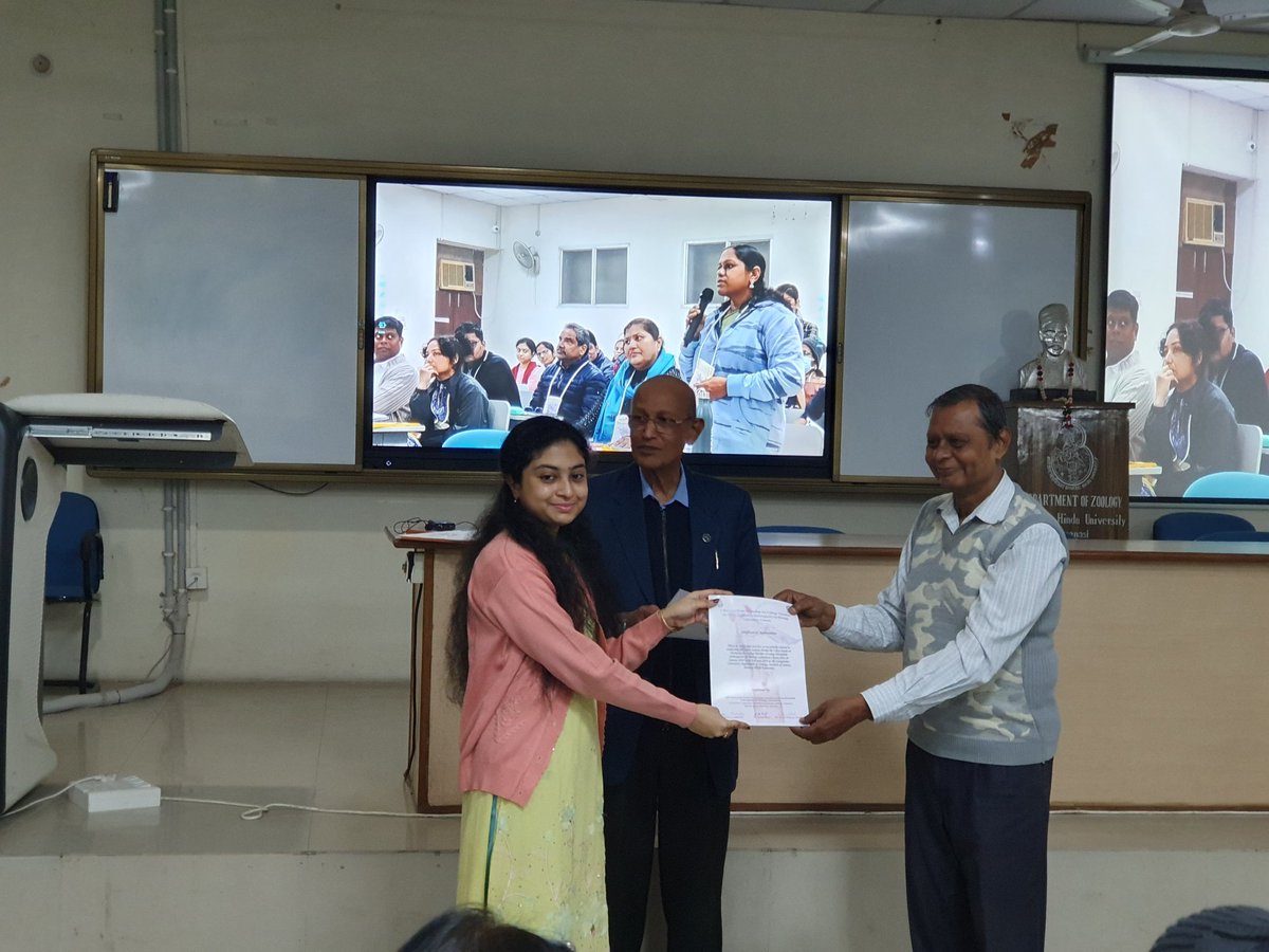 Valedictory session of 7 days Teacher's training workshop sponsored by DBT. Certificate of appreciation from Prof. Lakhotia and Prof. Roy. Frame for lifetime🙏.
#BHU
#phdlife
#Teachertraining
#sharingiscaring 
#frameoflifetime