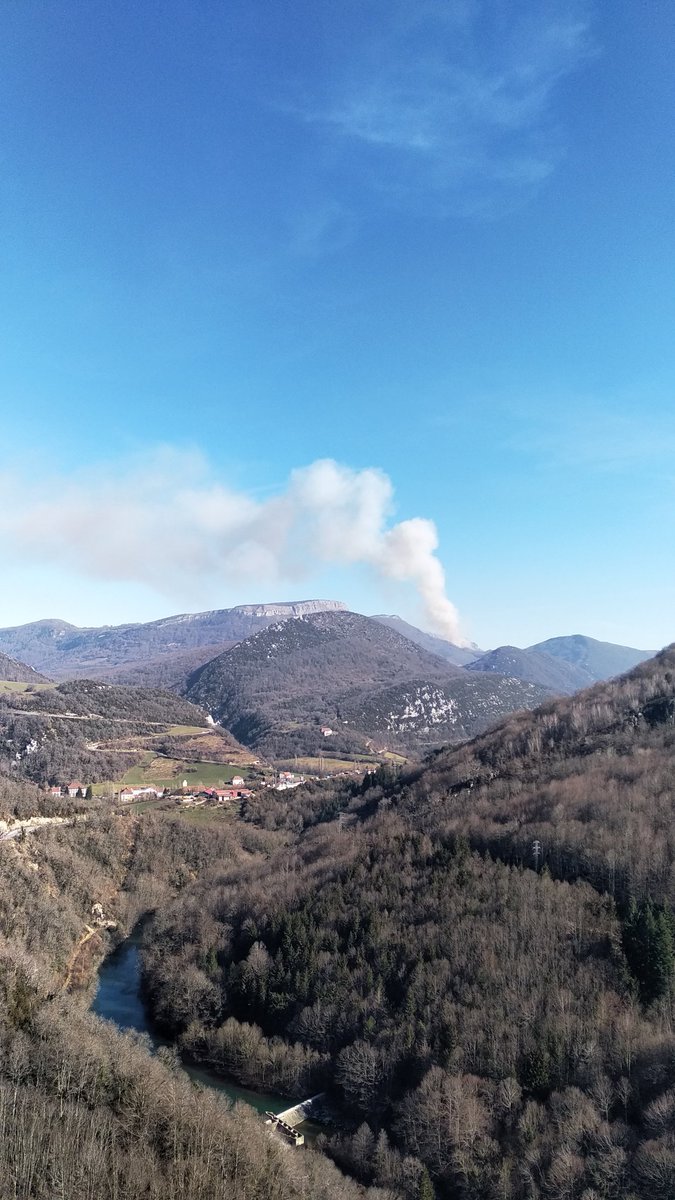 ManuMcWild's tweet photo. #IF en la zona de #Aribe #Abodi? Perece monte #Berrendi @112_na @Guardas_na @NoticiasNavarra @bomberos_na @bbffnavarra https://t.co/JSX0lRe03k