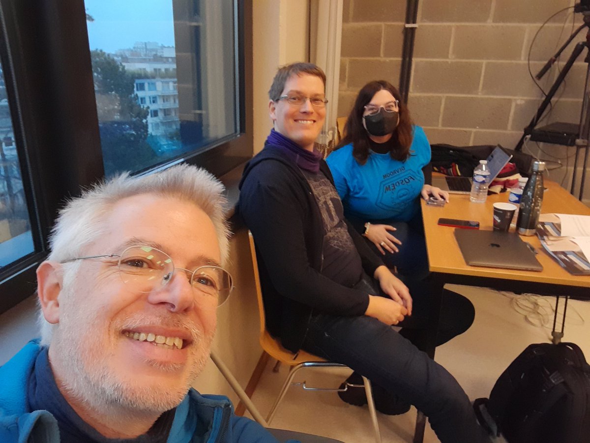 woluweb's tweet photo. Now at @fosdem in Brussels in very good company:
- on my right @lucidfox ie Crystal Dionysopoulos, @joomla's President
- on my left Jean-Philippe Methot from @PlanetHoster, my favourite hosting company who also supports ao the French-speaking Joomla Community
❤️💙💚🧡 https://t.co/XwimRAr5Nm