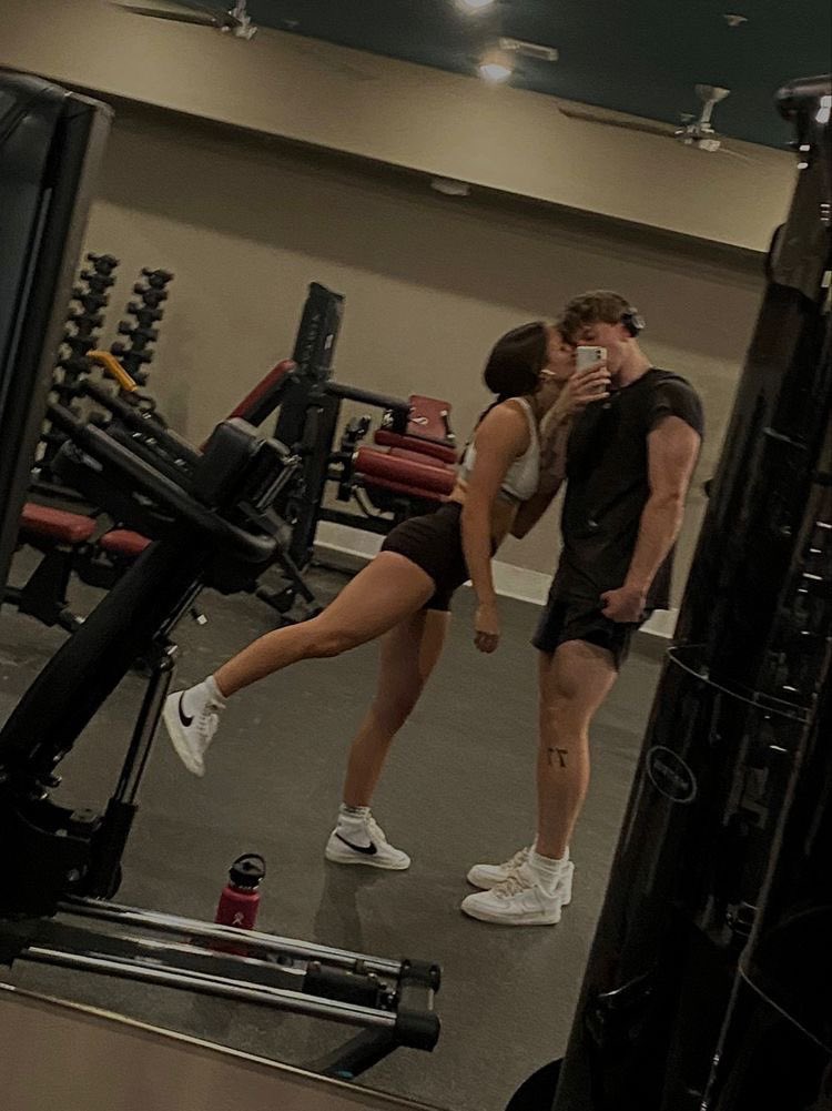 Goals ❁ (@justcutecouple) on Twitter photo 
