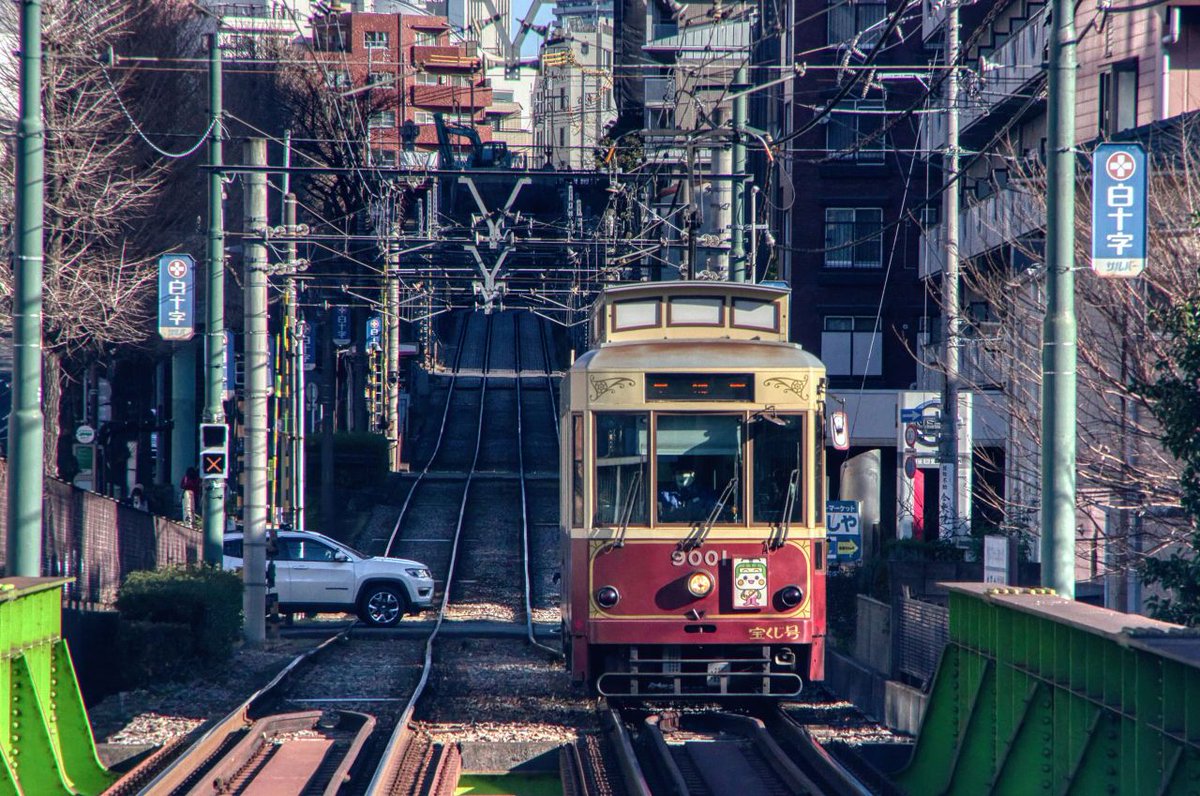 久しぶりにやります。都電撮影旅行(^^)/ #HDR #鉄道写真 #PENTAX #AuroraHDR #LuminarNeo #いいねした鉄道ファン全員フォローする