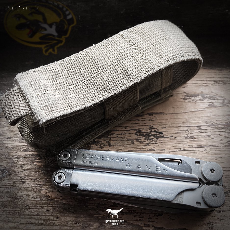 YOMP_NOTES's tweet photo. - LEATHERMAN WAVE and MAXPEDITION SINGLE SHEATH.

Old everyday faithfuls for over 20 years now.

@yompnotes - GEAR RECON BLOG TYPE - TAP LINK IN BIO, GET ACQUAINTED. https://t.co/qn2U4k2wxM