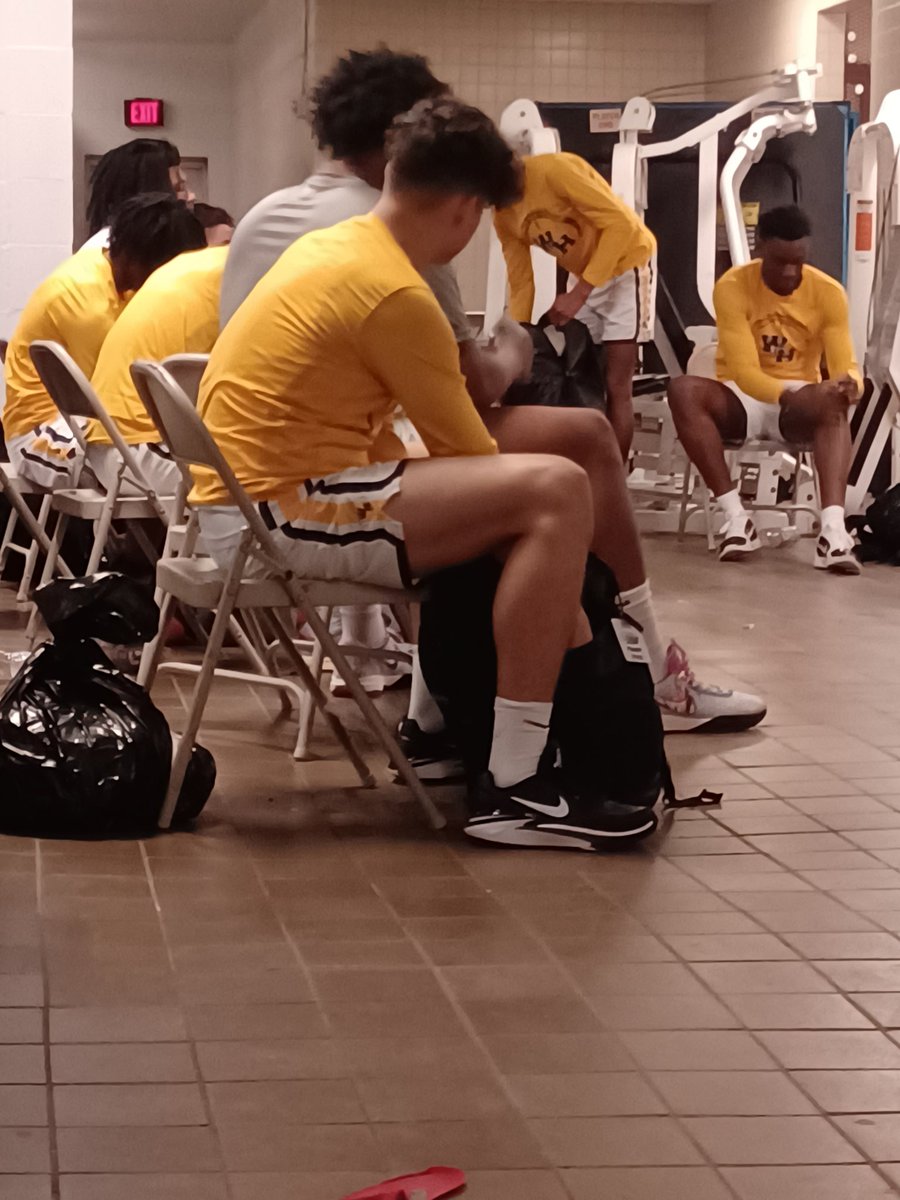 Coach Curtis tweet media