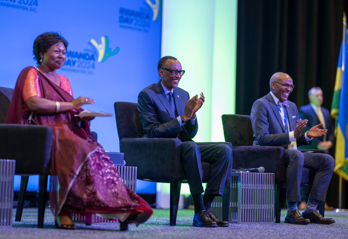UrugwiroVillage's tweet photo. Moments at #RwandaDay https://t.co/Wl7UIUDdMc