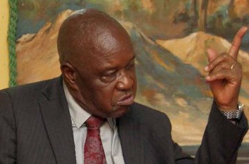 So many theories are being thrown around as to what may have led to Cde Chris Mutsvangwa ' s abrupt dismissal by @edmnangagwa President Mnangagwa. I proffer my own based on what led to his dismissal by Mugabe in 2016. It's simply that Chris is ungovernable and does not submit…