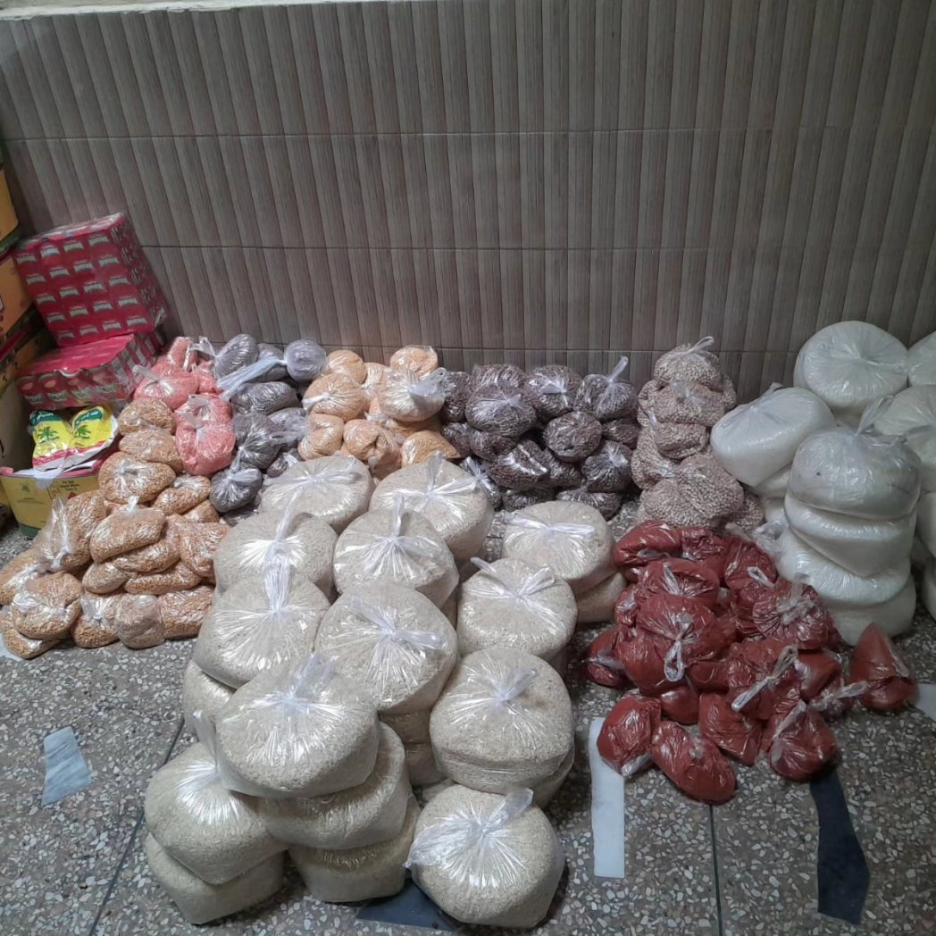be_happyfaces's tweet photo. A heartfelt shoutout to Alhamdolillah for the incredible impact made by The Happy Faces. We've successfully delivered 46 ration packets, each valued at R.s.6110, to deserving families. https://t.co/MGUl5gSwGZ