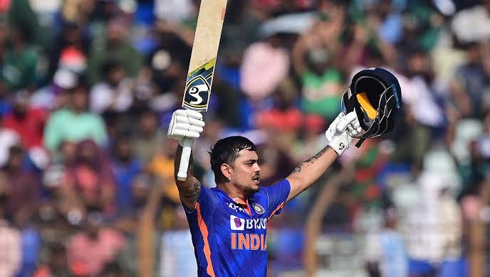 AvengerReturns's tweet photo. Player like KS Bharat is playing without any contribution where as Ishan Kishan is constantly being ignored.

He can be the best wicket keeper batsman of India along with pant. Bring him in next game. https://t.co/9aVqGc1AoZ