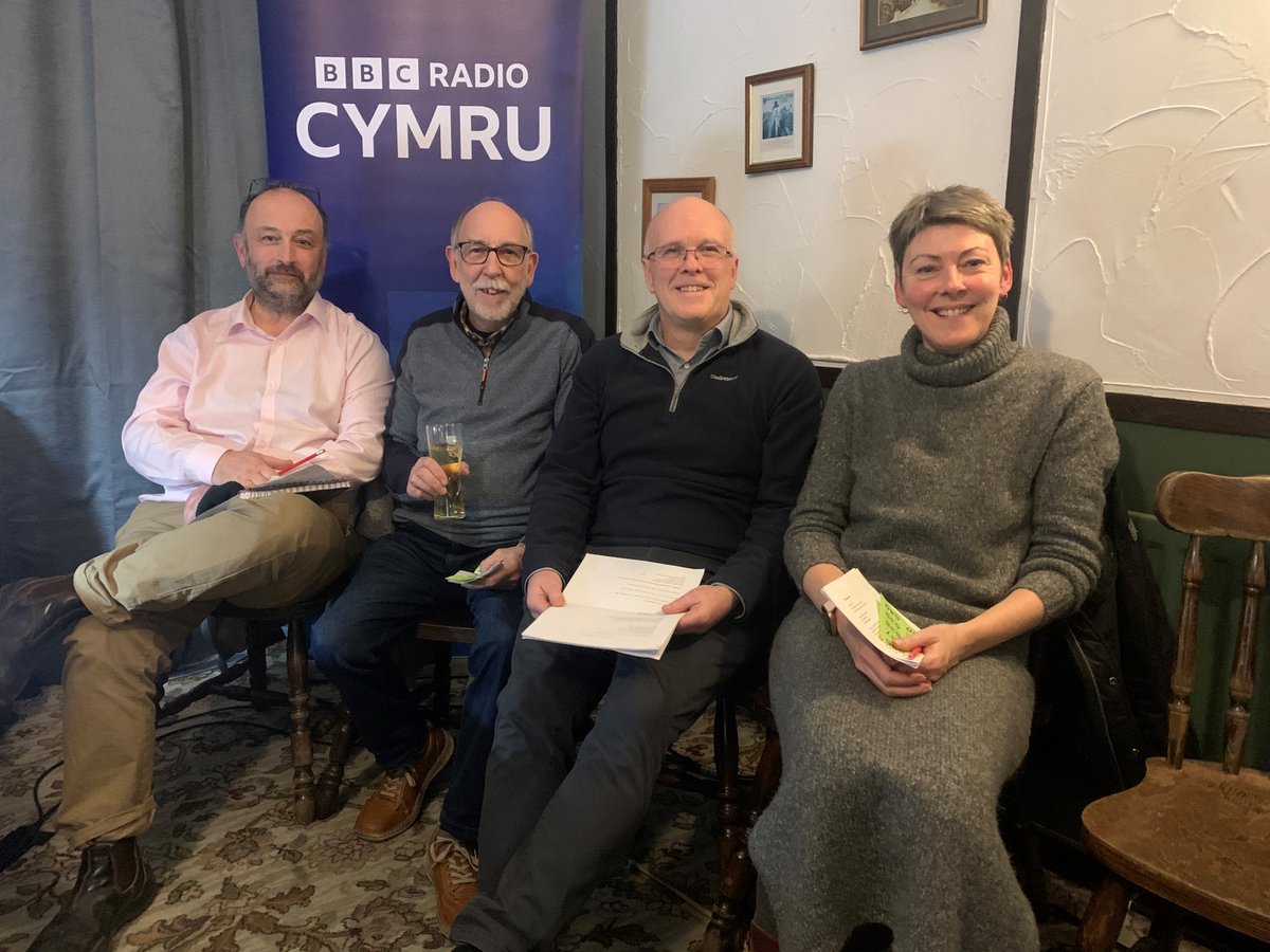 Radio Cymru tweet media