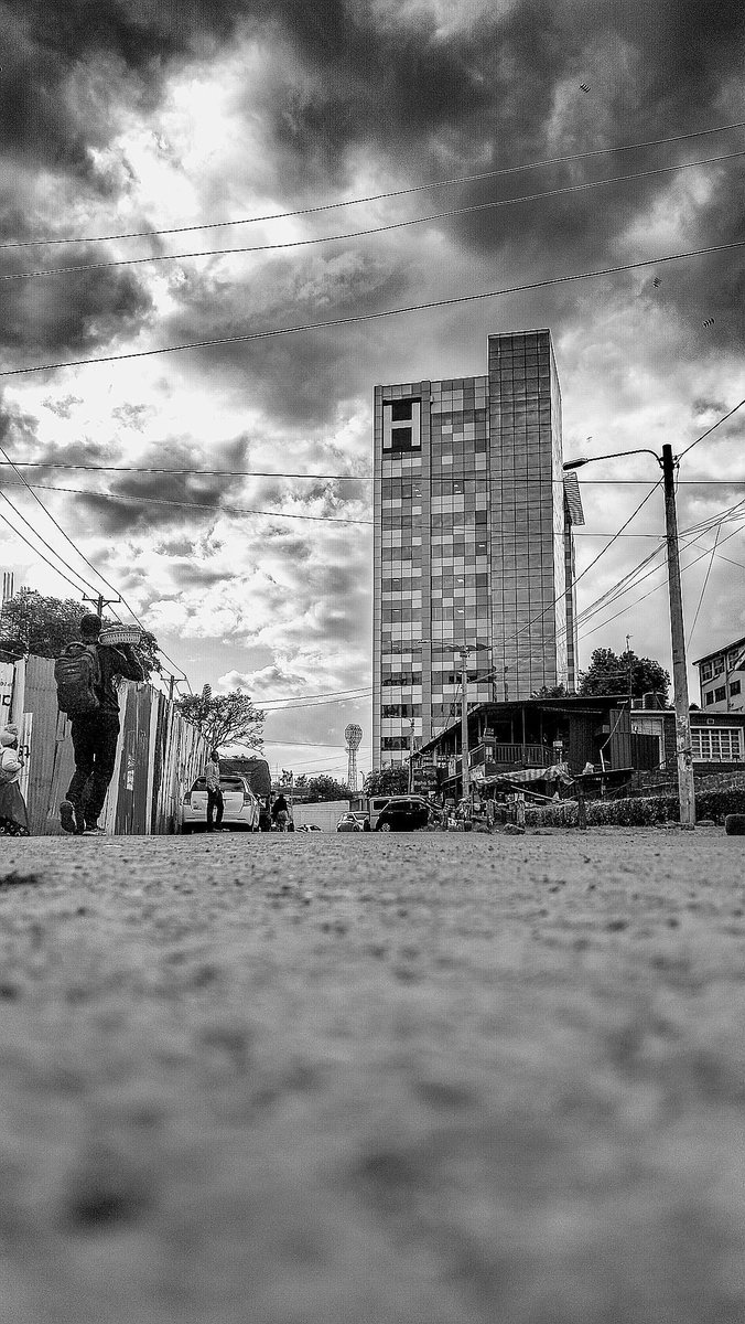 Trymediake's tweet photo. Writing my Story amidst the hustle and bustle.

#blackandwhitephotography 
#trymediake 
#photography 
#BlackAndWhitePhotography
#snap_bnw https://t.co/rTKNBRXHZa