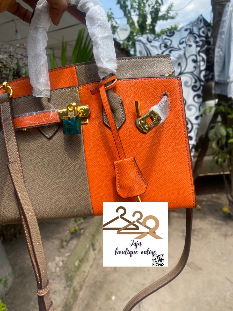 JaellaJaja's tweet image. Il s’agit d’un projet d’une boutique d’habillement  en ligne , l’objectif est de quitter l’informelle pour devenir formelle pour facilité la visibilité de notre entreprise en attirant plus la clientèle en fonction d’offrir la bonne qualité et la création des emplois.