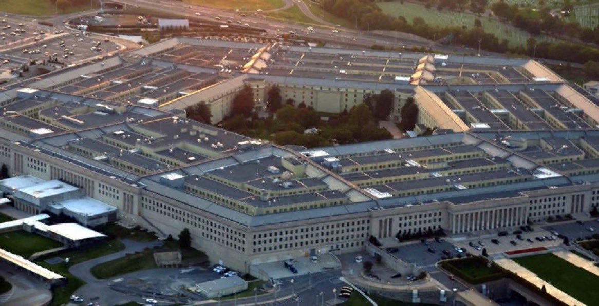 bilgiperdesi's tweet photo. 🔴Pentagon:  

ABD ordusu, son 24 saat içinde üç farklı ülkeye hava saldırısı düzenledi. https://t.co/jaXhyisRCt