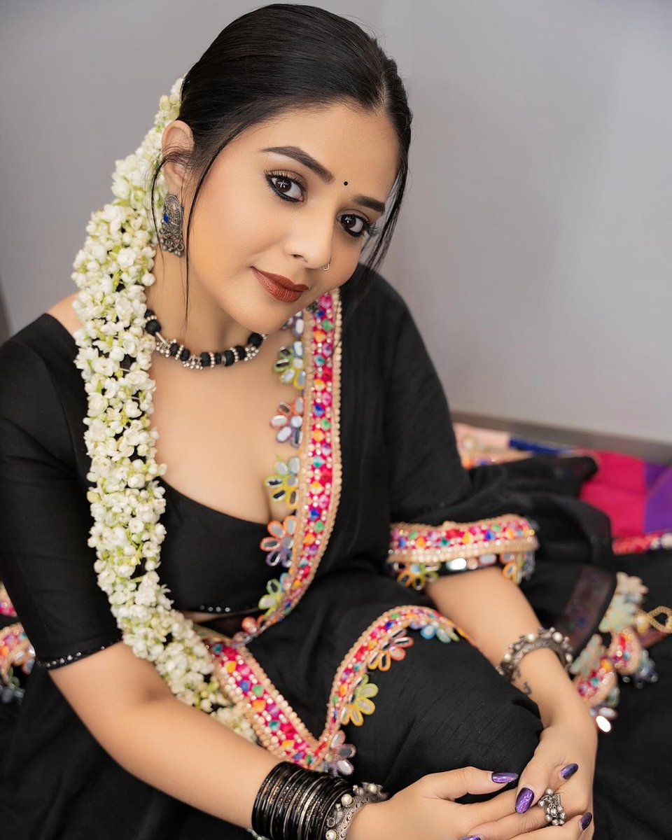 OnlyHeroines's tweet photo. #sreemukhi π€
πΈβ‘οΈ https://t.co/iABNv0JjK3
#actress #actressgallery #anchor #models #onlyheroines https://t.co/bvNG7FEuKy