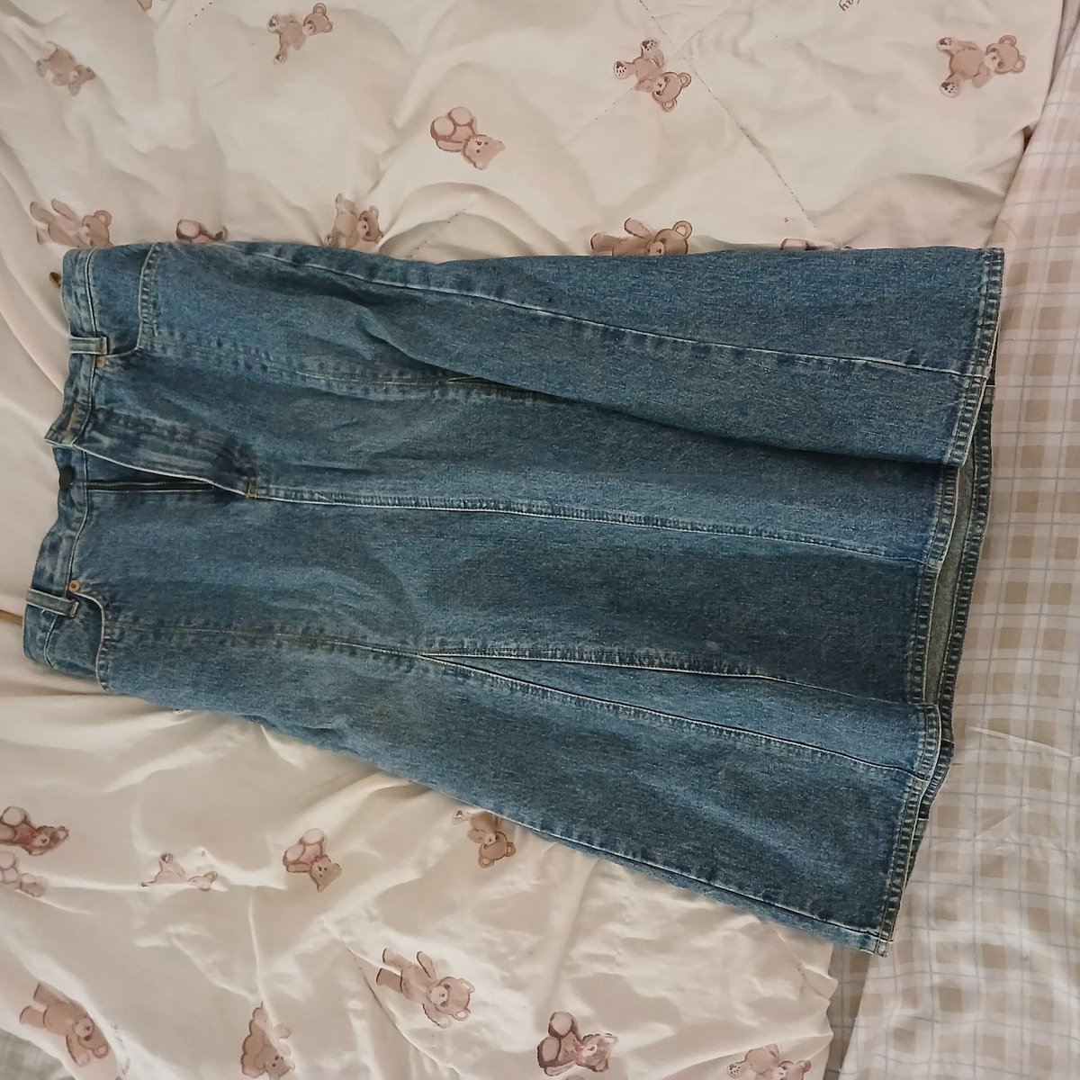 Peraq5's tweet photo. โล๊ะๆๆๆๆเสื้อผ้ามือสองไม่ค่อยได้ใส่คั้บ ซื้อมาใส่แค่ครั้งเดียว
📌 กระโปรงยีนส์ยาว เอว24-25

💌 ปล่อยต่อ 200฿ รวมส่งคั้บ

สนใจ Dm ได้เลยคั้บบ
#ปล่อยต่อเสื้อผ้ามือสอง #ส่งต่อเสื้อผ้า #ส่งต่อเสื้อผ้ามือ2 #ส่งต่อเสื้อผ้ามือสองสภาพดี #ขายเสื้อผ้ามือ2 #Y2K #y2kthailand #กระโปรงยีนส์ https://t.co/4653kOqklW