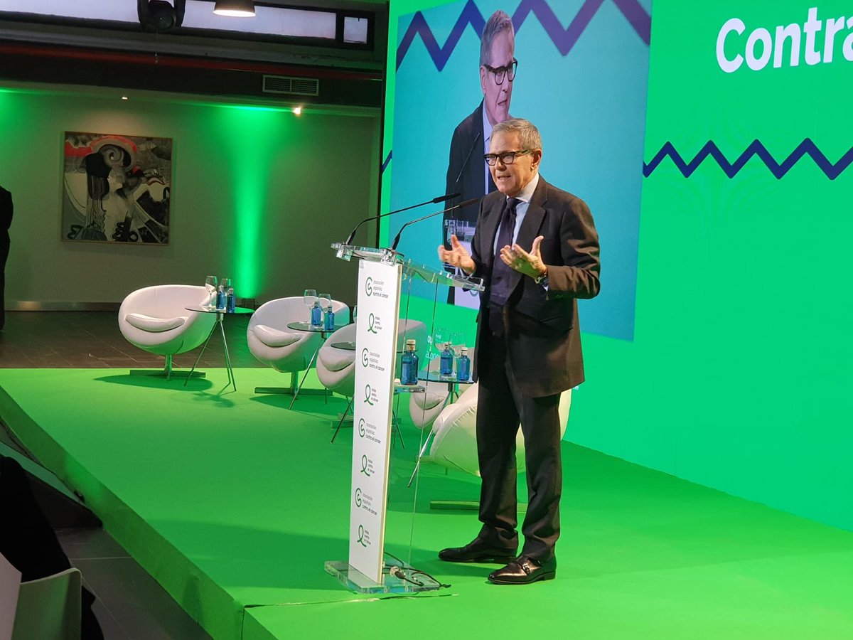 .<a href="/RamonReyesCC/">RamonReyes</a> , presidente de la @contracanceres:   ‘’En España cada año 295.000 personas reciben un nuevo diagnóstico de cáncer. De éstas, el 38% se encuentran en edad laboral: estamos hablando de más de   100.000 personas’’.
#DíaMundialContraElCáncer #DiaMundialContraElCancer