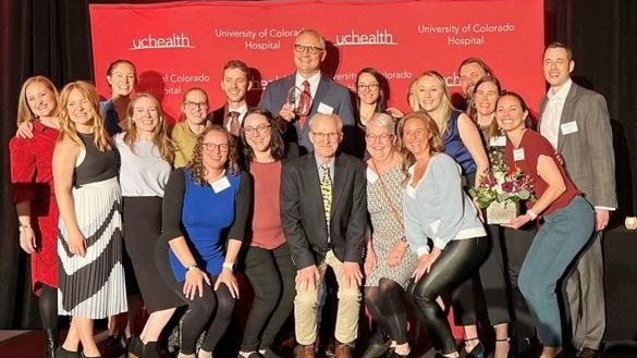 Welcome to National Burn Awareness Week! Meet our superb MD and APP Burn team - setting interstate and international standards of care! (Pictured: Arek Wiktor, MD, receiving the Medical Staff Leadership Award from UCHealth!) @globalsurgeon @uchealth @CUDeptSurg #ImproveEveryLife