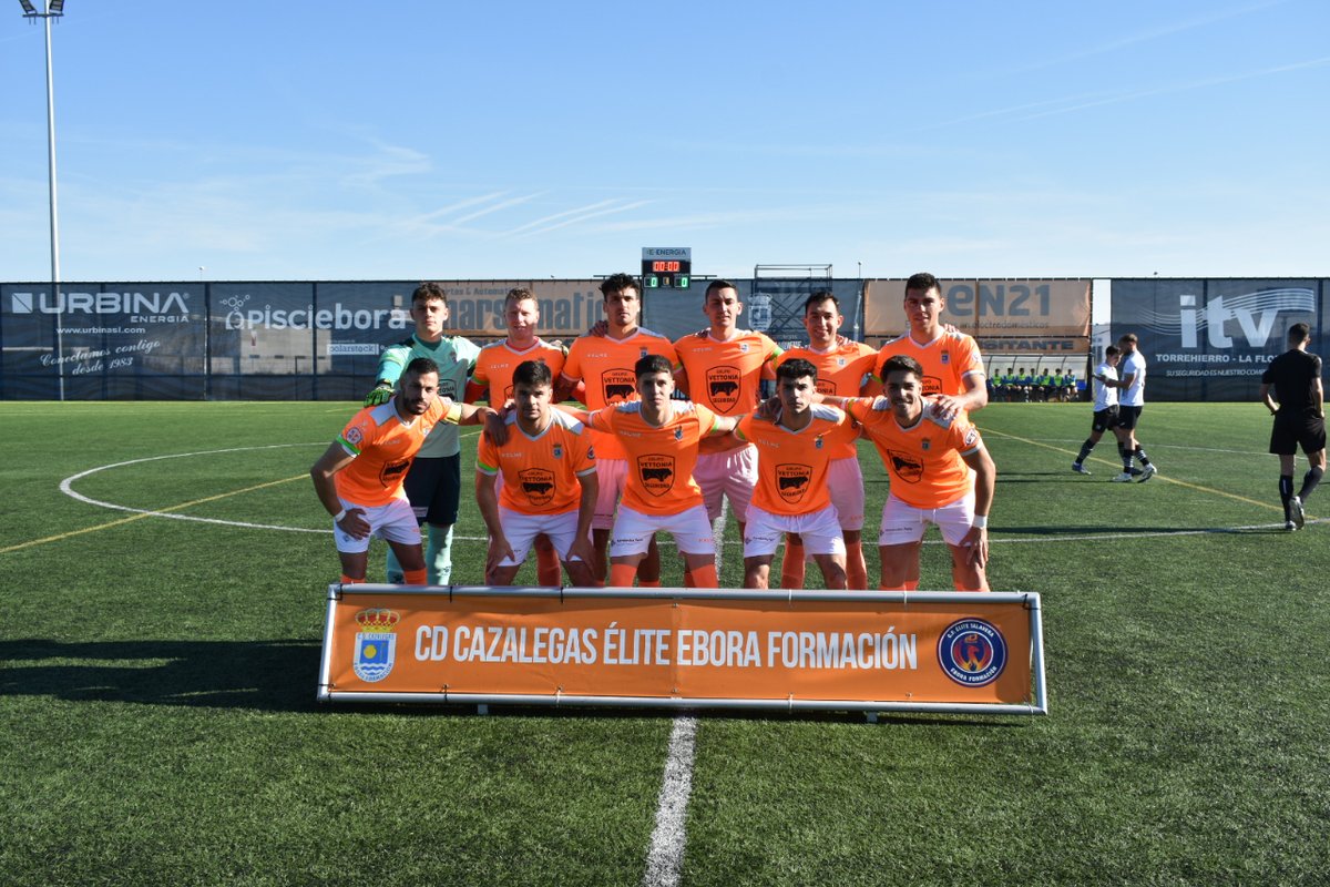 cdcazalegaseb's tweet photo. ⏱ 90' + 6| 1️⃣- 0️⃣ | #CazalegasConquense

🏁 FINAAAAAAAL. Y el líder se deja su imbatibilidad. La hazaña naranja y desata la alegría en la afición local. Lo de este equipo es muy grande.

CD Cazalegas Elite Ebora Formación 1 🆚 UB Conquense 0

⚽ Álvaro Gil

#VamosNaranjas 🟧 https://t.co/trkifA6A68