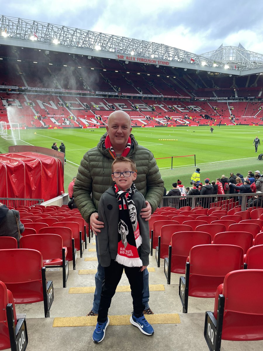 PDMullan's tweet photo. Come on United🔴⚪️⚫️ https://t.co/oHPABnIaLx
