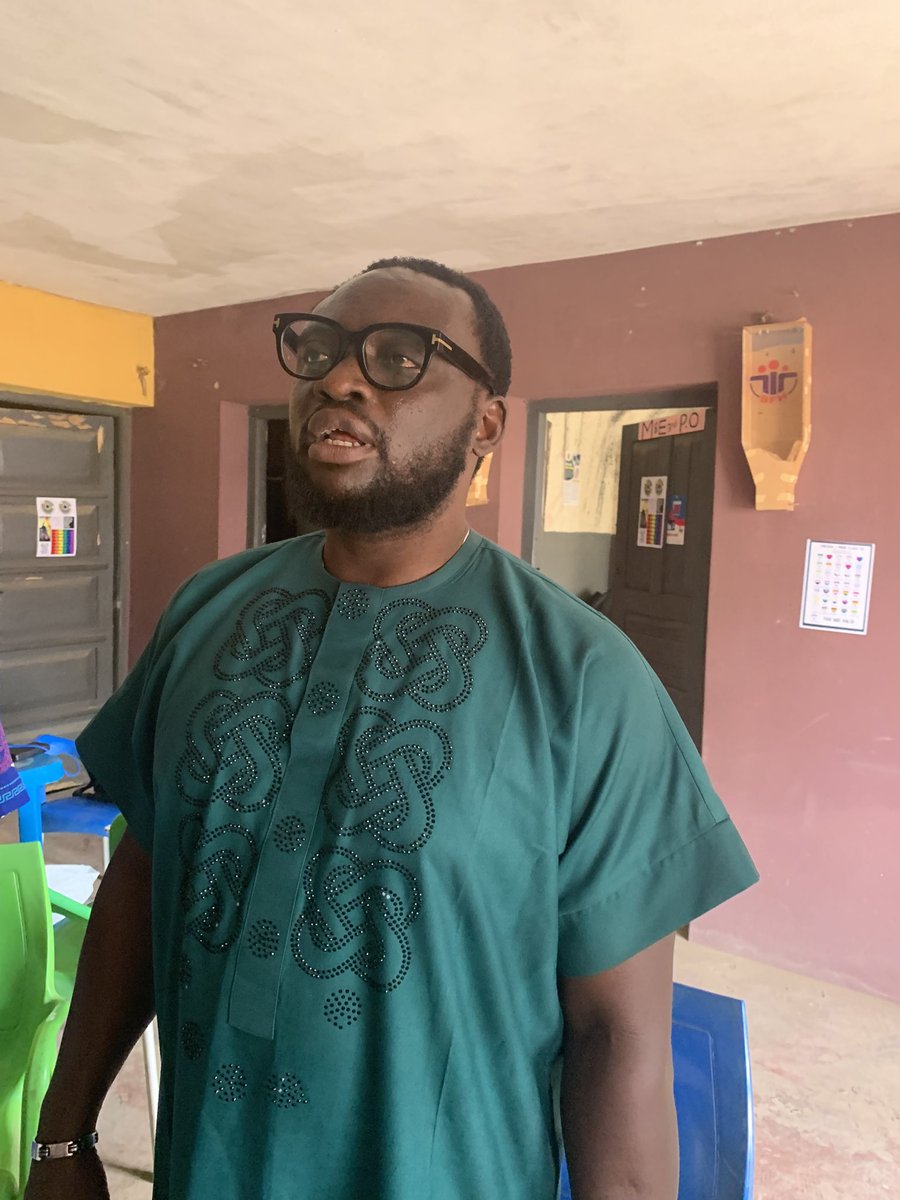 iahyd94070's tweet photo. Yesterday, our Executive Director, Mr Asuni Oluwafemi facilitated a Safety &amp; Security workshop for the TG community in Oyo State.

He emphasized the fact that safety start from the individual, before any other supportive system, &amp; equally advised capacity building of Individuals https://t.co/zHIJrOzU2Z