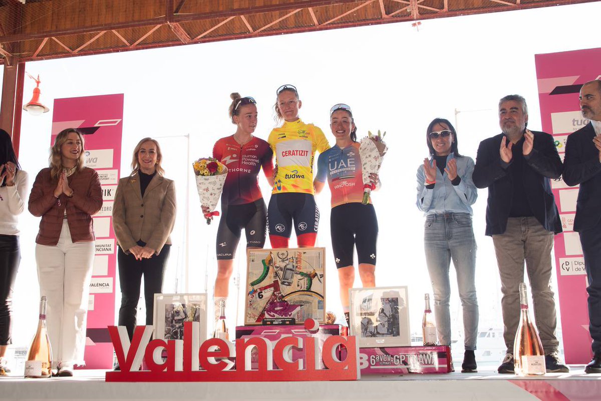 uaedevo_team's tweet photo. 🚴‍♀️Today we are happy because we share Federica Piergiovanni's joy.

🤩Federica surprised everyone and conquered third place in @VueltaCVFeminas 
This is the 1st podium of her career.

Read the full story: 
https://t.co/6vsCP29H77

#WeAreUAE #UAEDevoTeam #VueltaCV

ph. A.Bonaita https://t.co/XU8fNTJKMF
