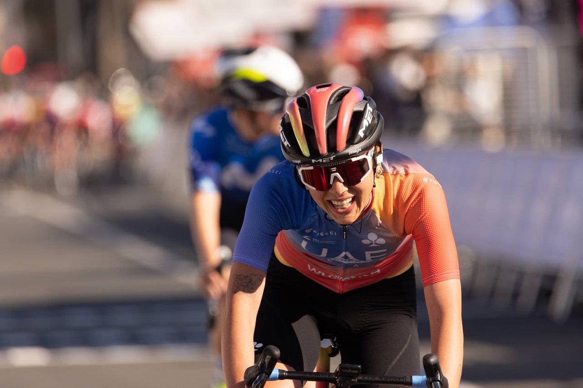 uaedevo_team's tweet photo. 🚴‍♀️Today we are happy because we share Federica Piergiovanni's joy.

🤩Federica surprised everyone and conquered third place in @VueltaCVFeminas 
This is the 1st podium of her career.

Read the full story: 
https://t.co/6vsCP29H77

#WeAreUAE #UAEDevoTeam #VueltaCV

ph. A.Bonaita https://t.co/XU8fNTJKMF