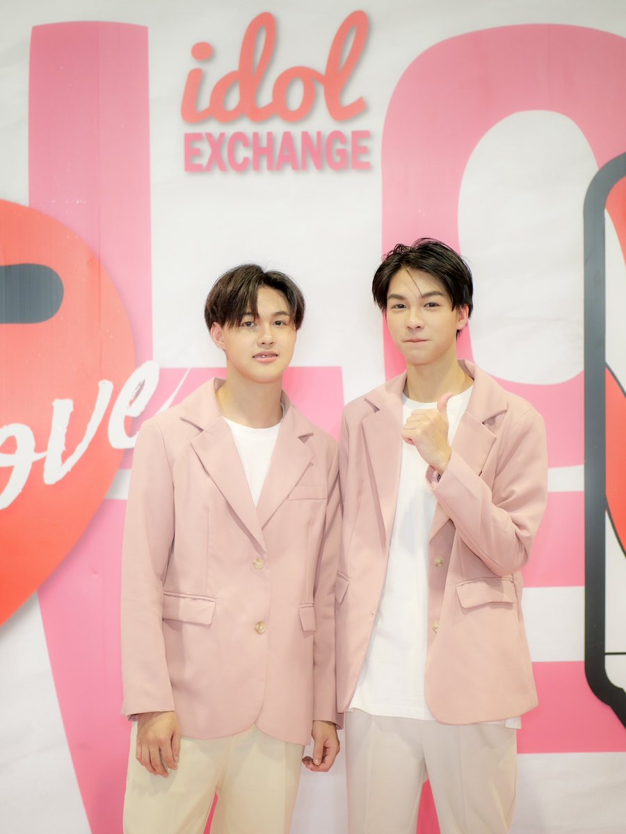 JayP_OFC's tweet photo. ขอบคุณงาน Idol Exchange ที่เอ็นดูน้องๆ และได้ให้โอกาสมาร่วมงานบ่อยๆค่ะ หวังว่าโอกาสหน้าจะได้ติดตามการแสดงของน้องๆเจพีในงานของ Idol Exchange อีกนะคะ และขอบคุณแฟนคลับทั้งที่มาและไม่ได้มาทุกคนมากๆ ที่คอยให้กำลังน้อง แล้วเจอกันงานต่อไปค่าาา 🙏
#idolexchange
#JayP #เจพี
#JayPofficialt https://t.co/CnrmLasNpI