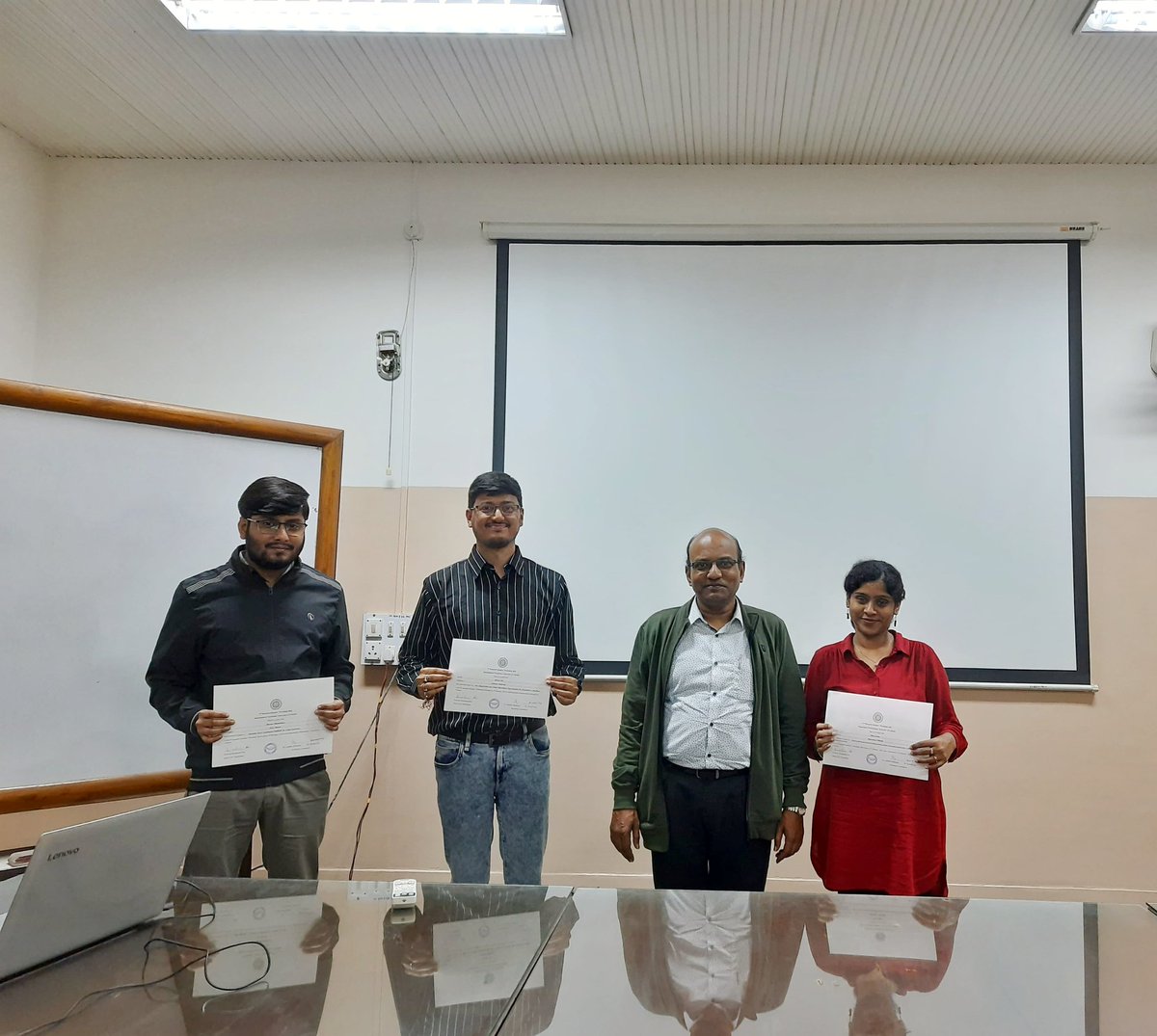 The Valedictory lecture was delivered by Dr. Prasenjit Banerjee (XLRI and University of Manchester) and chaired by @rit_ban (IIM B).