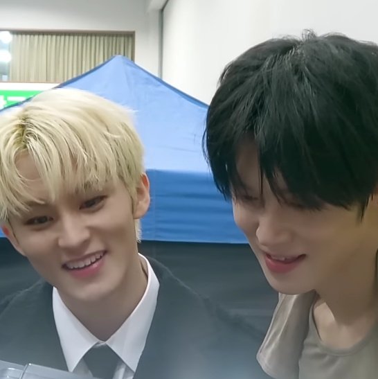 99YMFILE's tweet photo. 🥹 https://t.co/1z8vX9L4LD