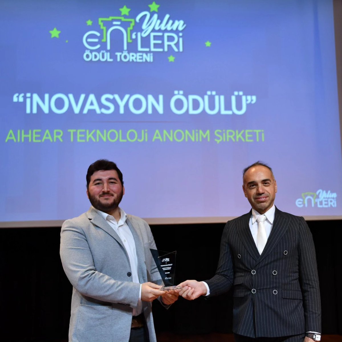 aiheartech's tweet photo. Yaptığımız inovatif çalışmalarla tam 1 yıl önce Entertech Tarafından Yılın İnovasyon Ödülüne layık görülmüştük. Ancak birkaç gün sonra yaşadığımız büyük afet sebebiyle paylaşma fırsatı bulamamıştık. 1 yıl olması vesilesiyle bizim için kıymetli olan bu ödülü paylaşmak istedik. https://t.co/9Hd21NnXfC