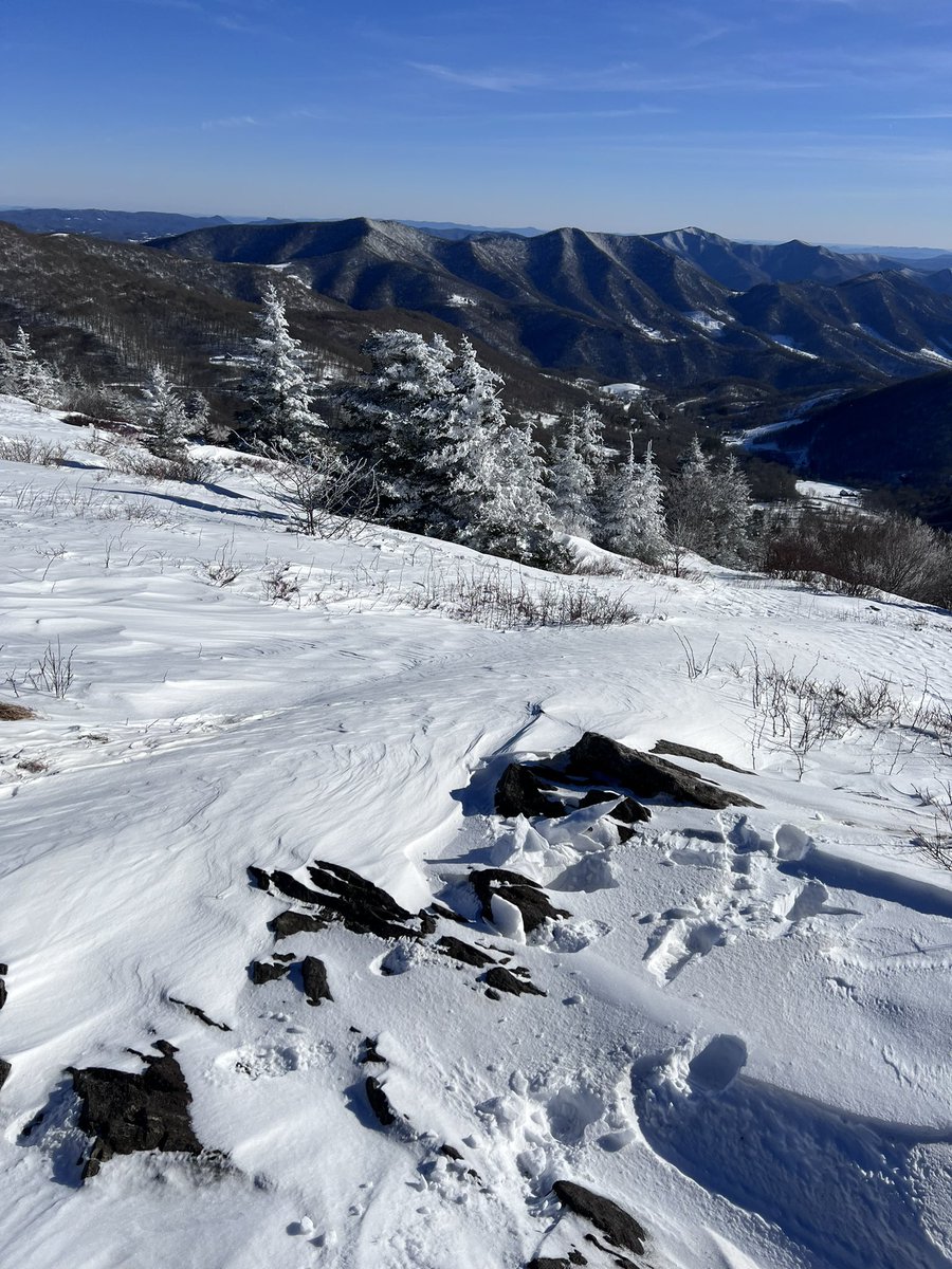 astro_eyes's tweet image. Winter wonderland