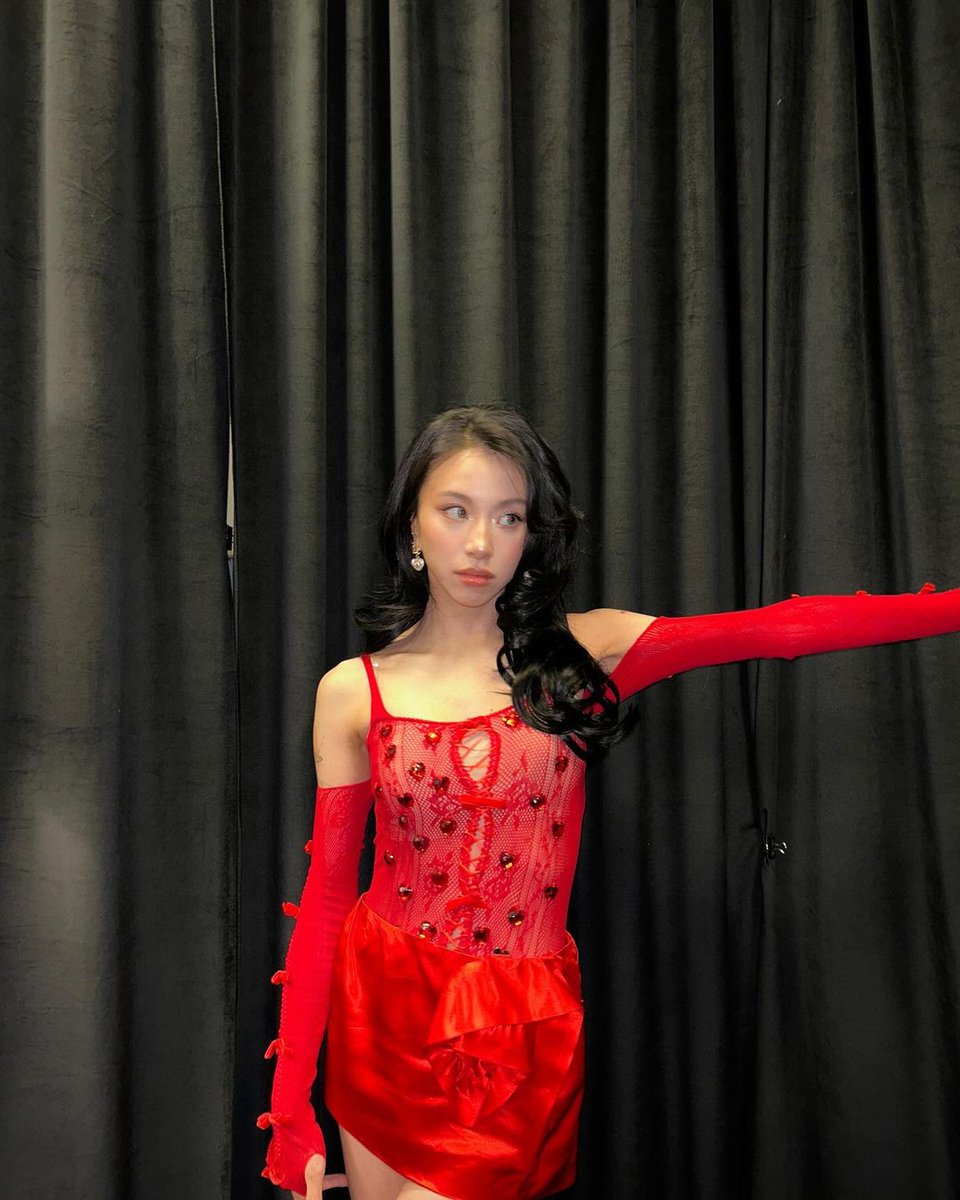 chaeyoungspics's tweet photo. CHAEYOUNG OMFG https://t.co/1krcLpEYQ9
