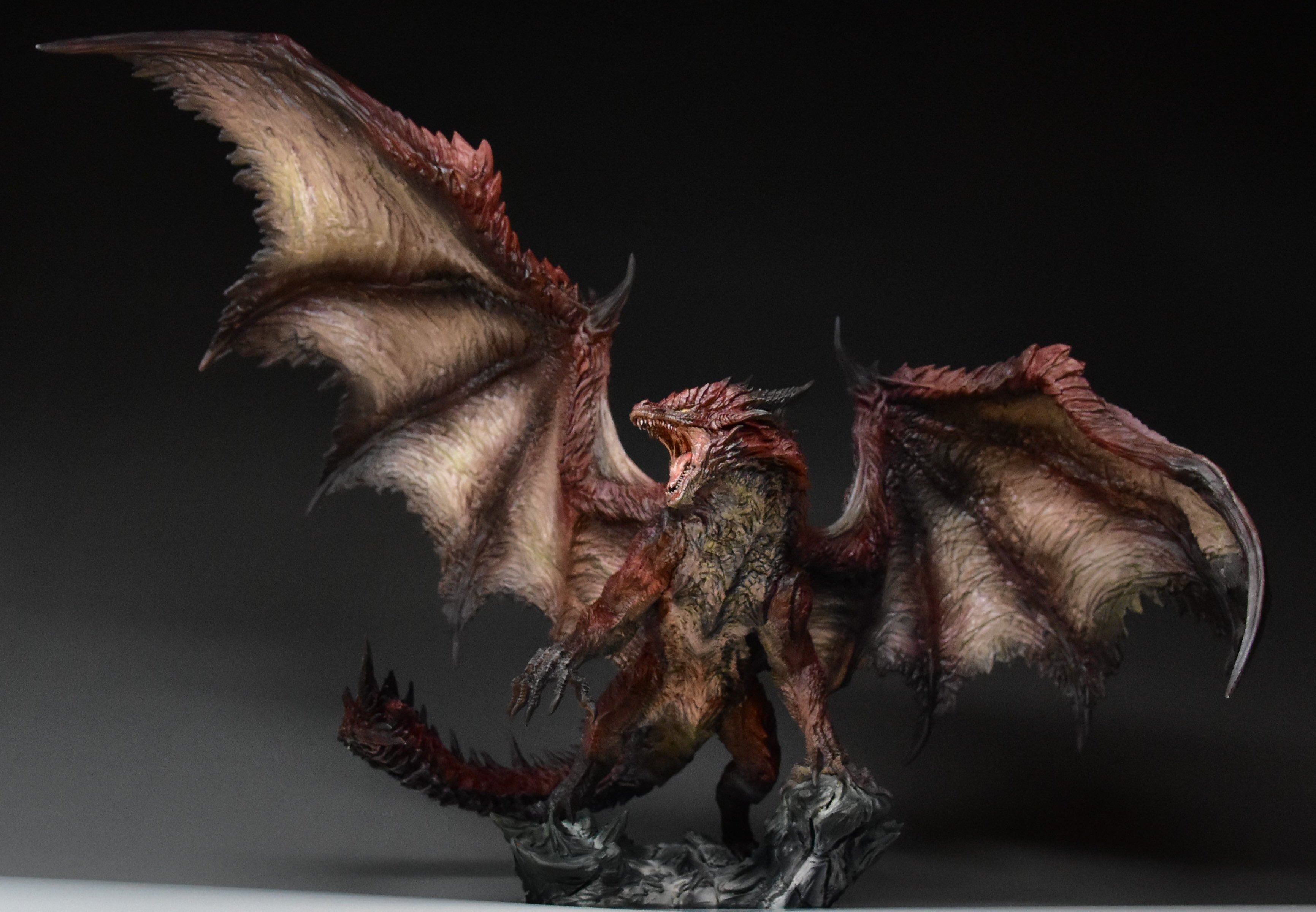 モンスターハンターモデル×Red Monkey 看 Designs リストウォッチ モンスターハンターモデル×Red Monkey 看 Designs リストウォッチ