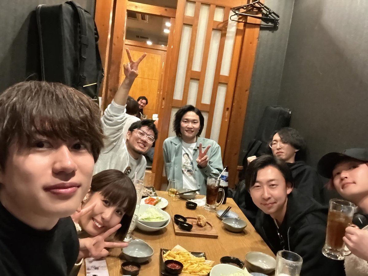0310yo's tweet photo. 改めまして昨日はHARTちゅーりっぷLAST LIVE〜きみにはなまる〜ご来場　配信ライブ見て下さった方々
本当にありがとうございました！

最後のライブ素敵なバンドメンバーと
皆様と終えられたこと嬉しく思います。
どういった形でも歌は死ぬまで歌っていきます🎙️

７年間ありがとうこいました✌️ https://t.co/qEHjhls8r2