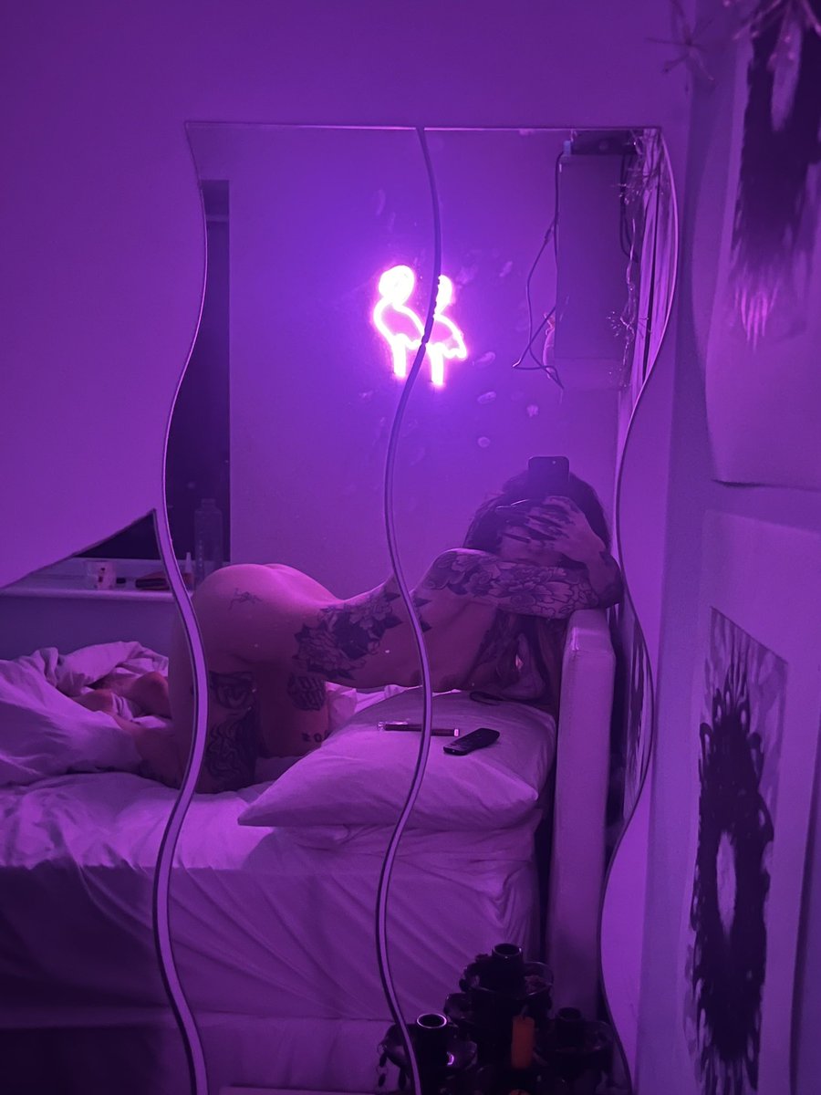 g00nbbyy's tweet photo. Okay 100RTs and I’ll film a sex tape 😇 https://t.co/Y0YmTSIjrd