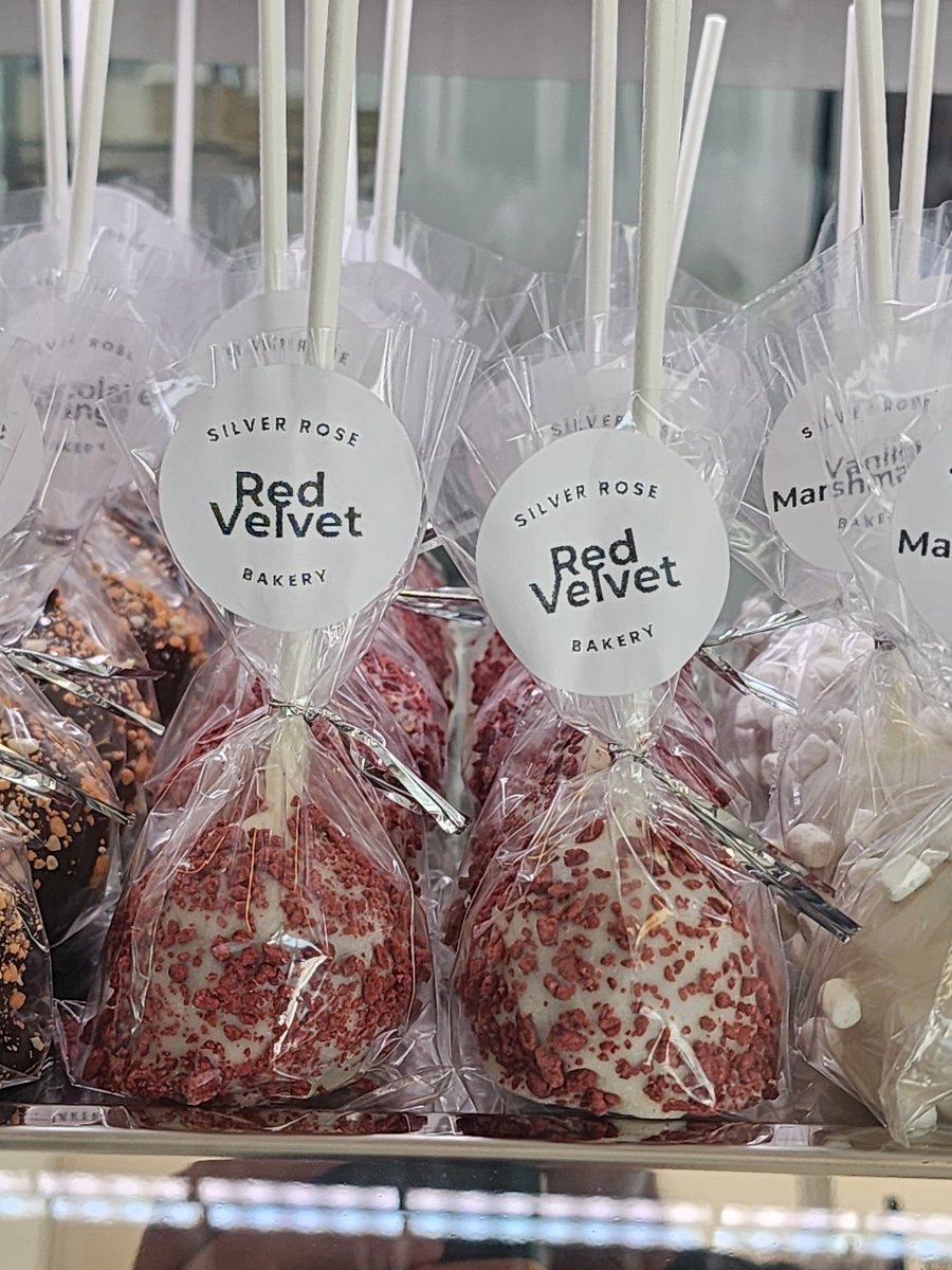 SilverroseBaker's tweet image. You're #cakepop fix is our command!!
2814 West Bell Road, Suite 1451, Phoenix, AZ 85053
Wed-Sun between 10am-5pm