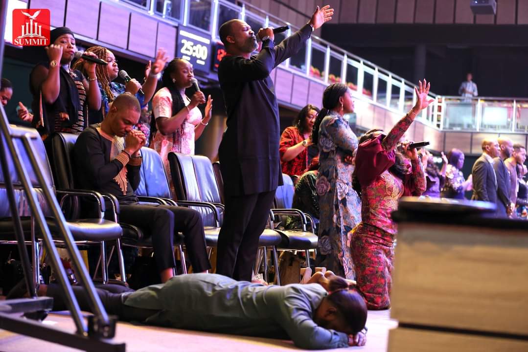 SummitAbuja's tweet photo. Welcome to Miracle Overflow Service.
As Impartation is going on, please connect in faith.
Distance is not a barrier. Just switch your faith ON.
Your time is NOW!
#DestinyAlignment
#GreatPossibilities
#SummitBibleChurch
#SummitBCService
#SundayService https://t.co/QdjJo21REP