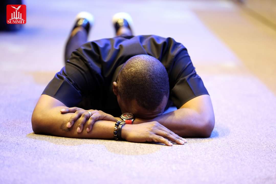 SummitAbuja's tweet photo. Welcome to Miracle Overflow Service.
As Impartation is going on, please connect in faith.
Distance is not a barrier. Just switch your faith ON.
Your time is NOW!
#DestinyAlignment
#GreatPossibilities
#SummitBibleChurch
#SummitBCService
#SundayService https://t.co/QdjJo21REP