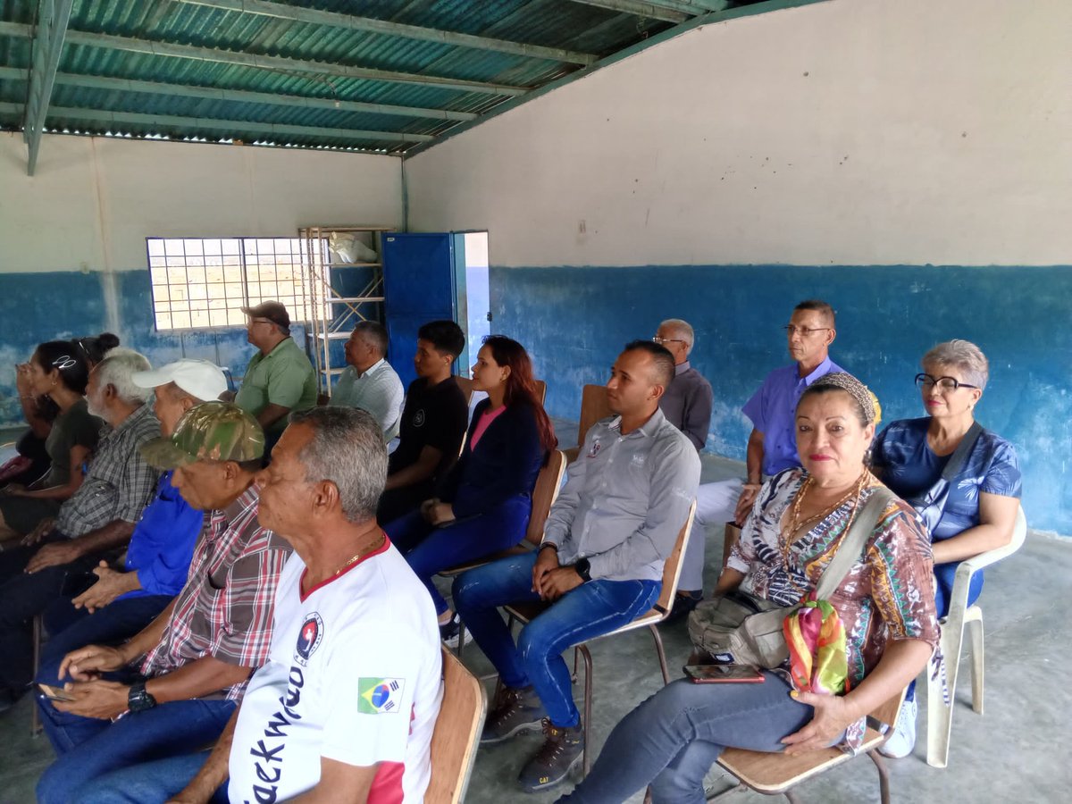 albanelyrengel's tweet photo. Y nos fuimos al sur con nuestra Sec Gral @sandraalfaro, Mpios #Libertador, #Sotillo y #Uracoa, en
@ADemocratica no damos tregua, seguimos trabajando para el cambio. https://t.co/TNuXnuzbdt