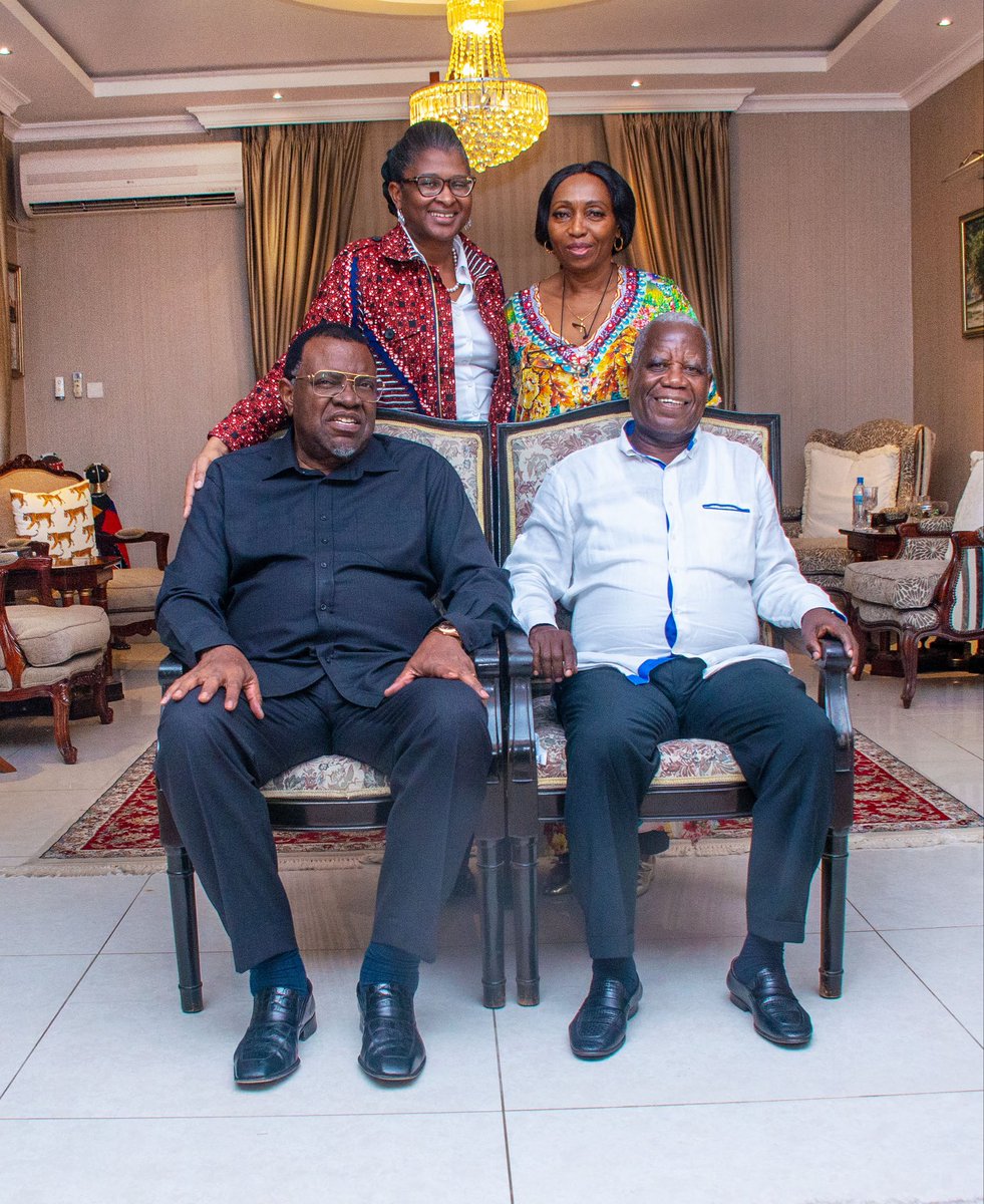 While briefly in Dar for SADC Summit August 2019, @Hagegeingob and his dear wife Monica-found time and honored us with a visit to our house for a family dinner with friends. Go well my Brother. Political Power never made you forget old & powerless friends! Wonderful human-being!