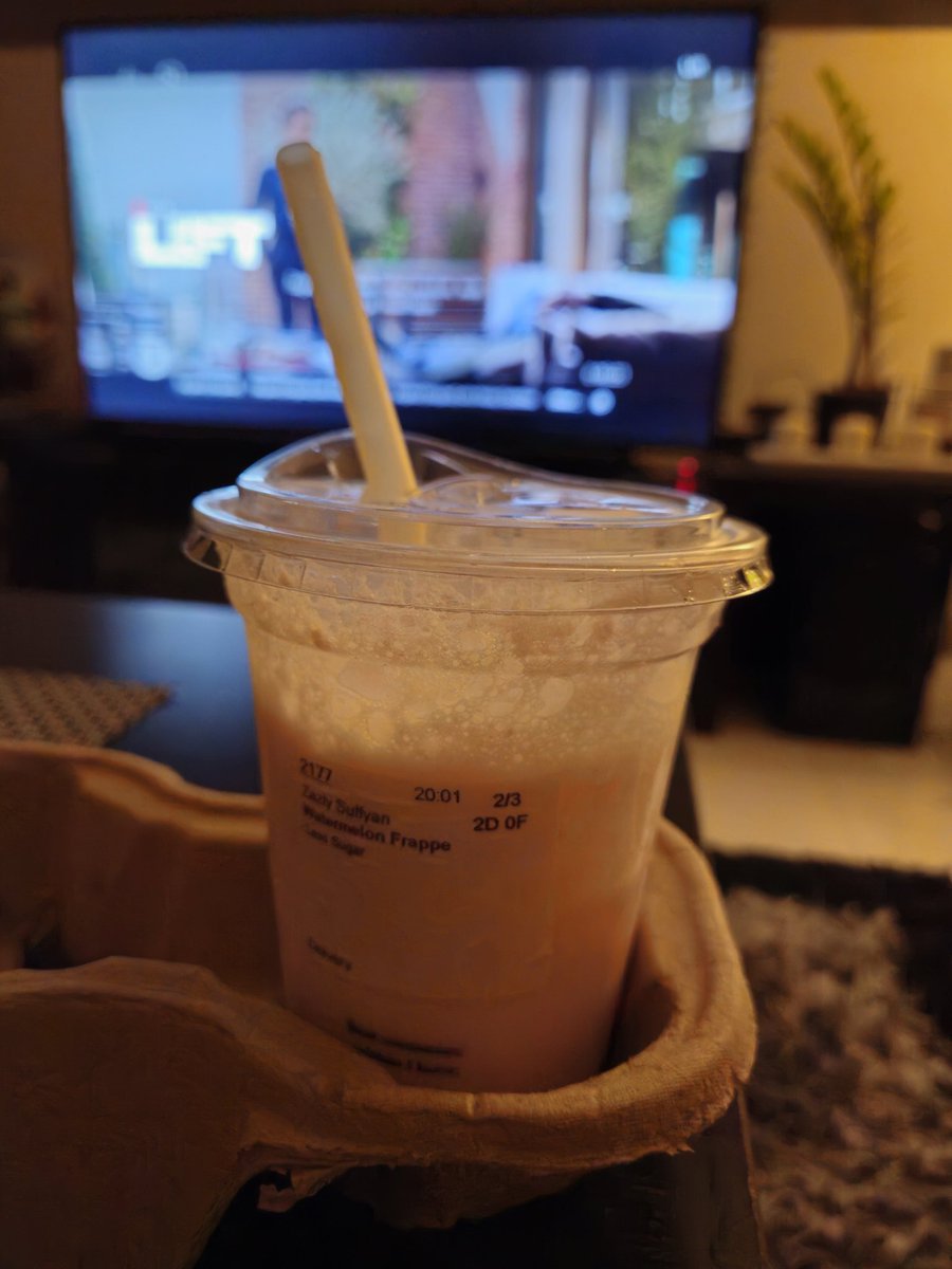 zazlysuffyan_'s tweet photo. Saje nak try watermelon frappe and ada voucher buy 1 free 1 kan,
Then dalam order dapat free Zus Fortune Angpao,
Tapi bila sampai tengok xde plak angpao tuh..haish
@ZUSCoffee #Alamanda https://t.co/5PtWqiQa4r