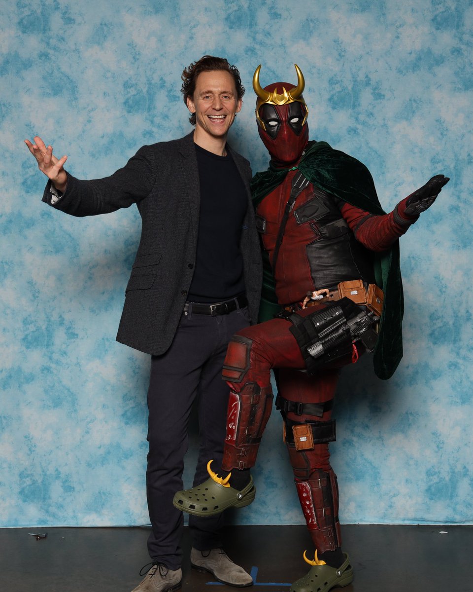 deadpoolsonline's tweet photo. LokiPool (me) just met God Loki! #loki #godloki #marvel #disney #deadpool #lokipool #crocloki #MEGACONOrlando2024 https://t.co/DKrMqGwZkR
