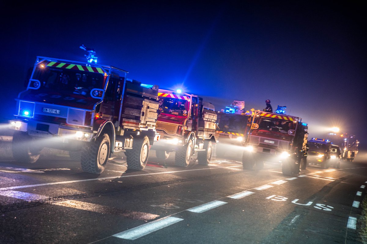 Patronne des #photographes, la #SainteVéronique est l’occasion de remercier les photographes des services comm’ des services d’incendie et de secours, et de la Team #Fedcom des <a href="/PompiersFR/">Pompiers de France</a> qui illustrent chaque jour les actions des sapeurs-pompiers de 🇫🇷.
📸<a href="/ludomorand/">ludomorand</a>