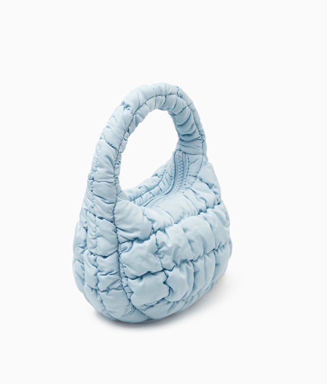 soodyosh's tweet photo. micro quilted bag🩵🖤💙❤️💜
ค่าตัวน้องอยู่ที่ 2,250 บาทถ้วน รีทวิตรับส่วนลด50บาทไปเลยยย ราคานี้รวมส่งแล้วนะคะ รอของประมาณไม่เกิน1เดือนค่ะ มีทุกสีนะคะ สีดำก็มีค่า ของแท้100% #กระเป๋าcos #รับpreorder #cosquilted https://t.co/SwWxD2U1Tg