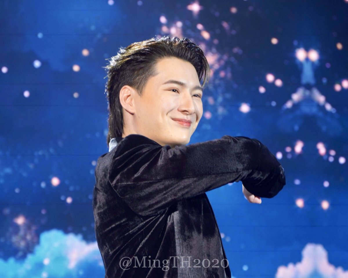 MingTH2020's tweet photo. 最後キマってにっこり😊

Suntaraporn x Krist
#KristPerawat 
#THESHOWSuntarapornSongsOfMemory https://t.co/oSOr9iVZhq