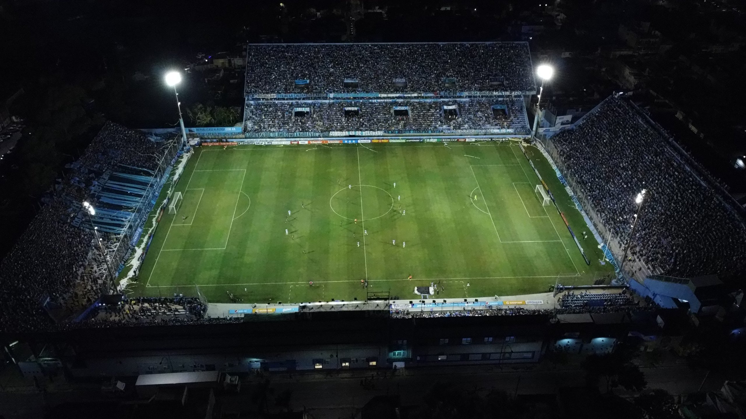 Expe on X: "Belgrano Estadio Julio Cesar Villagra Capacidad para 35.000  espectadores https://t.co/AZnTTzSeQ5" / X